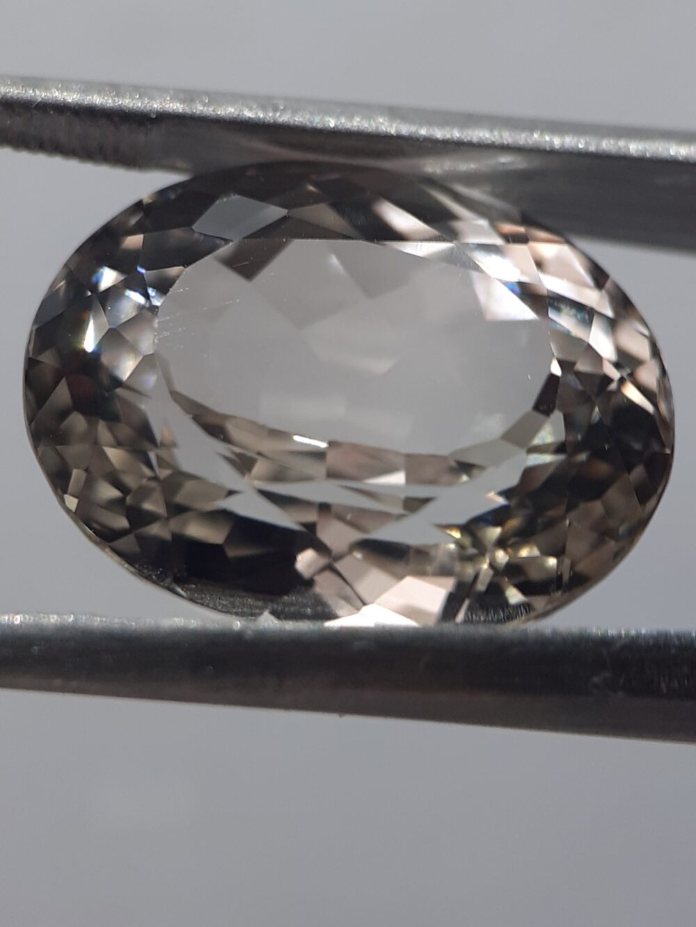 20240607_192111 Natural Greenish Yellow Topaz · 15.1 ct · Oval · Mixed Cut · unheated · Brazil