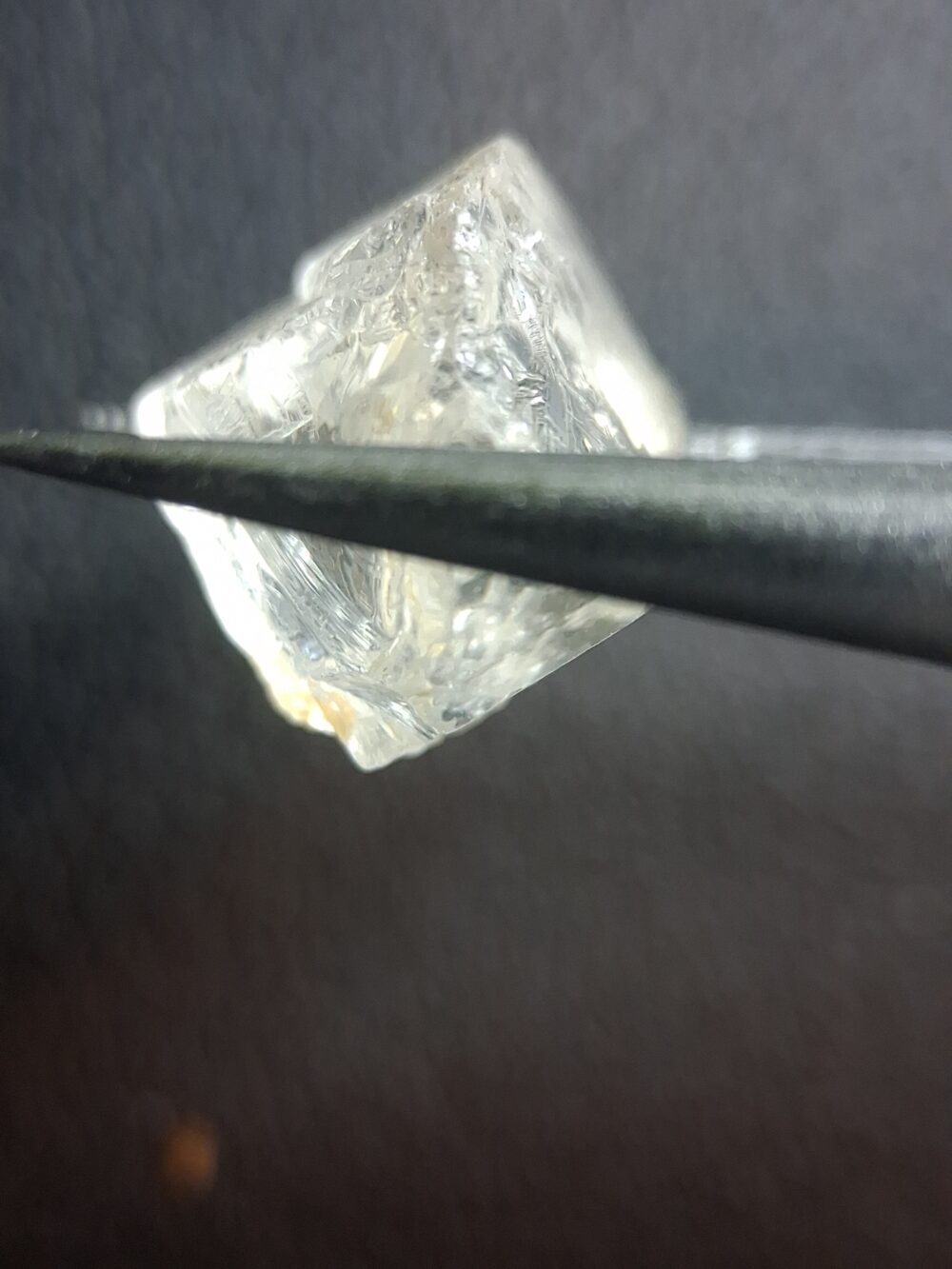 20260613_172549 Natural Rough Topaz · 10.735 ct · Rough for Faceting · Brazil