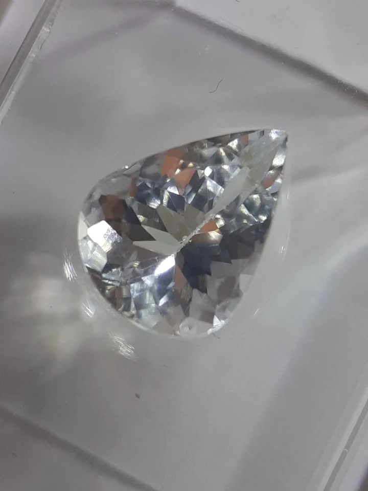 Natural Goshenite · 1.32 ct · Pear · Mixed Cut · Unheated